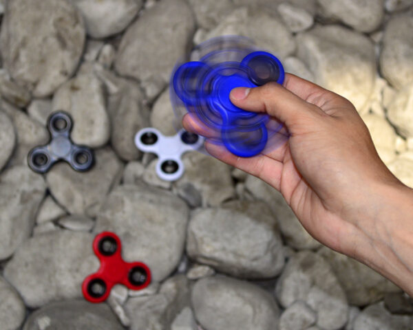 ANTIESTRES DE PLASTICO SPINNER CLÁSICO A2436 ROJO (Plástico ABS) - Imagen 2