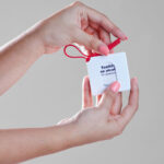 ESTUCHE CON PADS DE ALCOHOL ROJO SLD 053 R (PLÁSTICO /SILICÓN) - Image 3