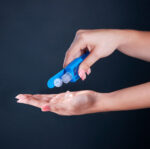 PULSERA CON GEL SANITIZANTE MILE AZUL SLD 065 A (PLÁSTICO / SILICÓN) - Image 3