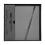 HL 9041 G - SET DE LIBRETA JINSEI GRIS (GRIS / CURPIEL Y METAL LIBRETA / ACERO INOXIDABLE BOLIGRAFO) - Image 2