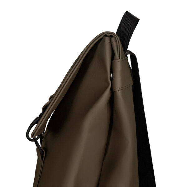 SIN 718 C - MOCHILA KRATO CAFÉ (CAFE / POLIURETANO / POLIESTER / METAL) - Imagen 4