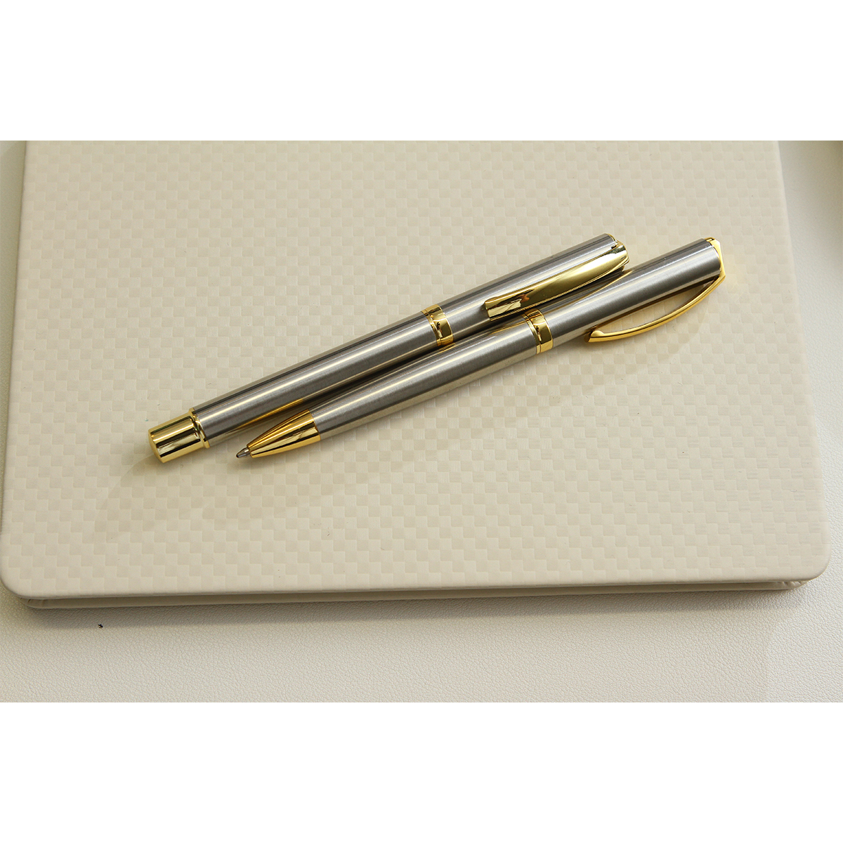 SET DE PLUMAS LAZZARO PLATA ST-035S ( ST-035 / ST035 / TINTA AZUL ) - Imagen 3